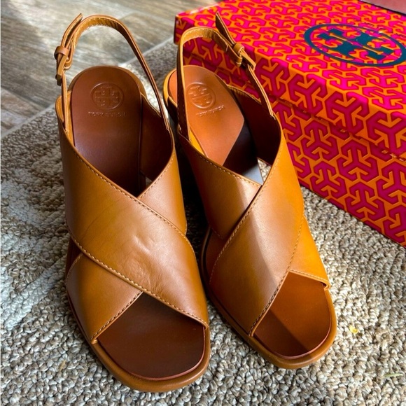 Tory Burch Shoes - Tory Burch Tan Leather Slingback Sandals